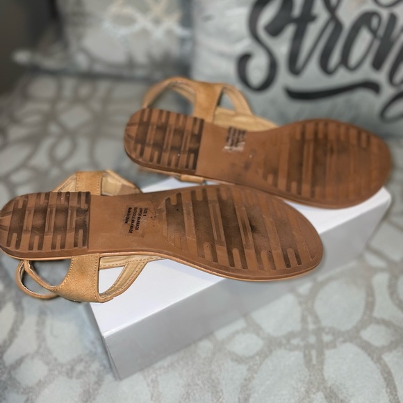 Olivia Miller Sandals Size 8!! Only worn once!!! - Picture 5 of 5